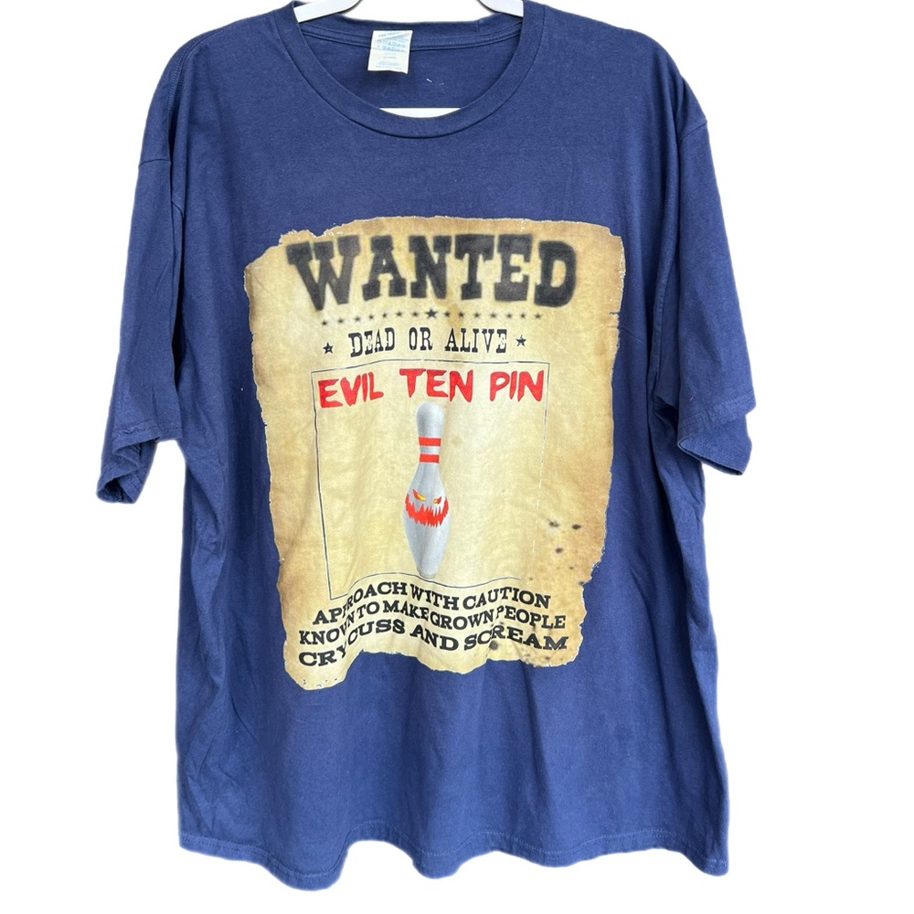 Bowling shirt